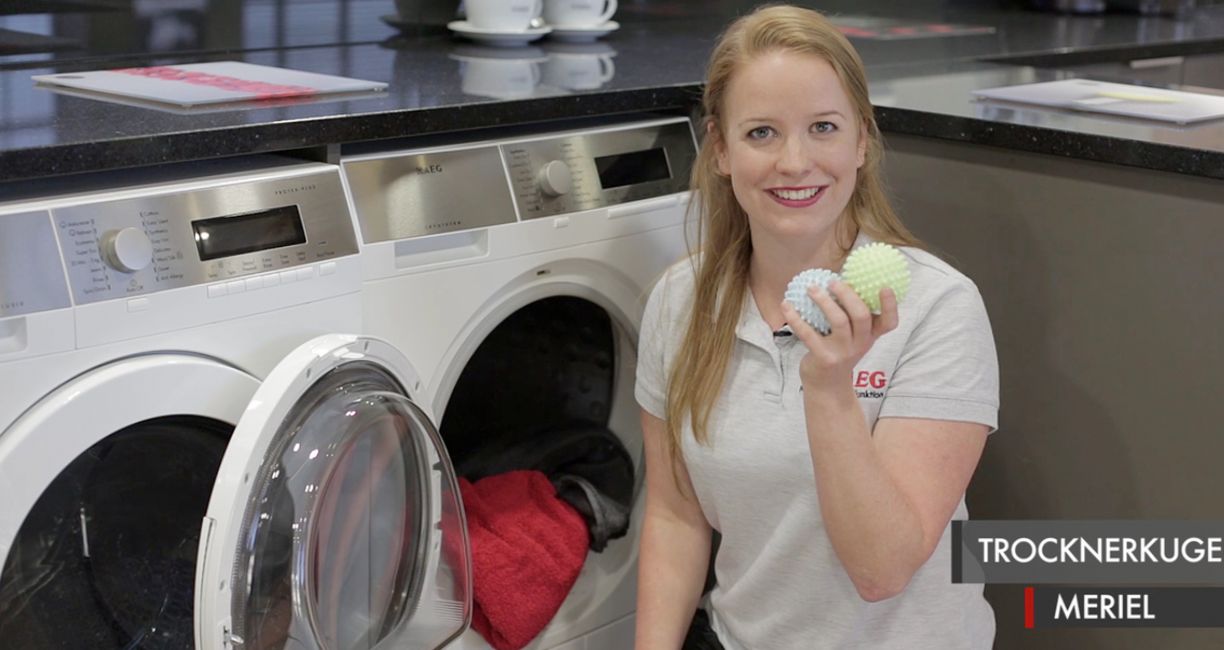 Bóng sấy quần áo Electrolux Edball